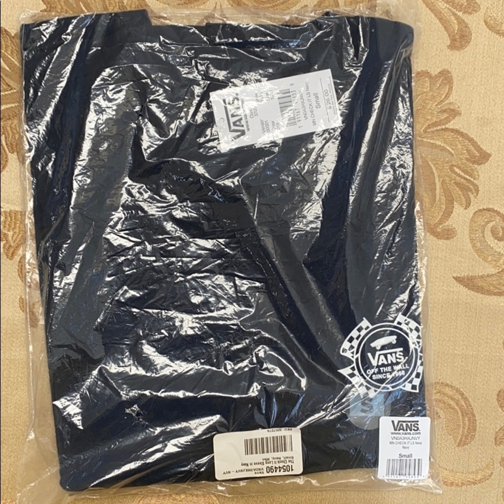 Black tshirt